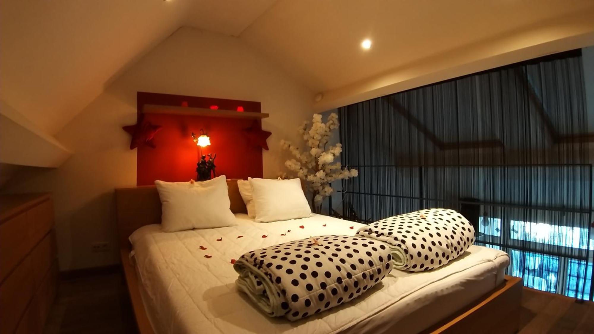شقة Wellness Loft With Sauna, Jacuzzi, Roof Terrace & Amazing View أنتويرب المظهر الخارجي الصورة